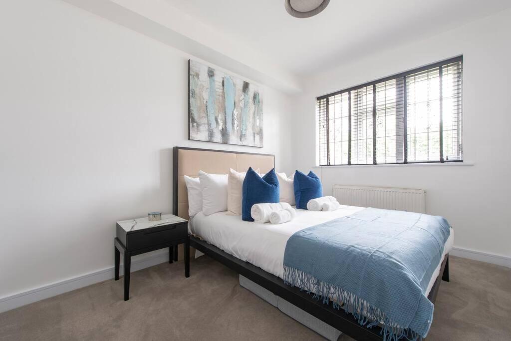 2 Bedroom Modern Urban Sanctuary 1Cc - Cherrydeal لندن المظهر الخارجي الصورة