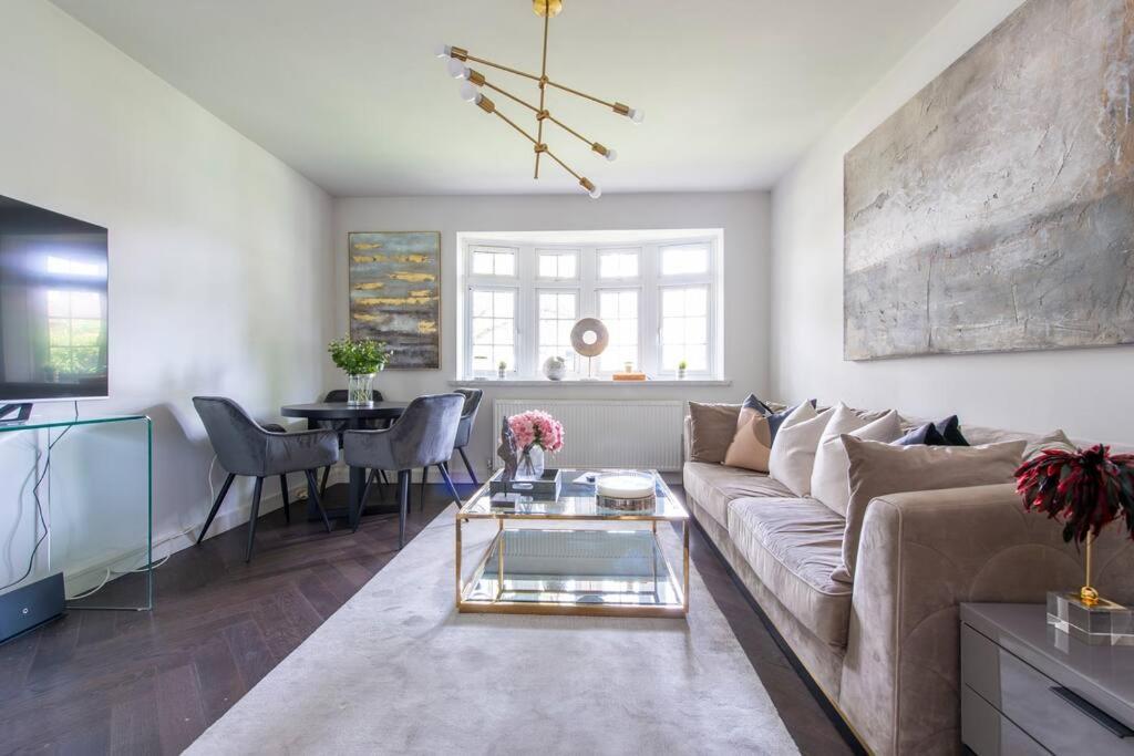 2 Bedroom Modern Urban Sanctuary 1Cc - Cherrydeal لندن المظهر الخارجي الصورة