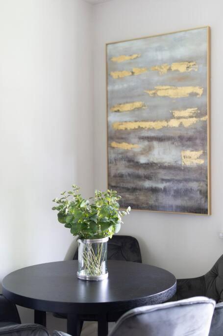 2 Bedroom Modern Urban Sanctuary 1Cc - Cherrydeal لندن المظهر الخارجي الصورة