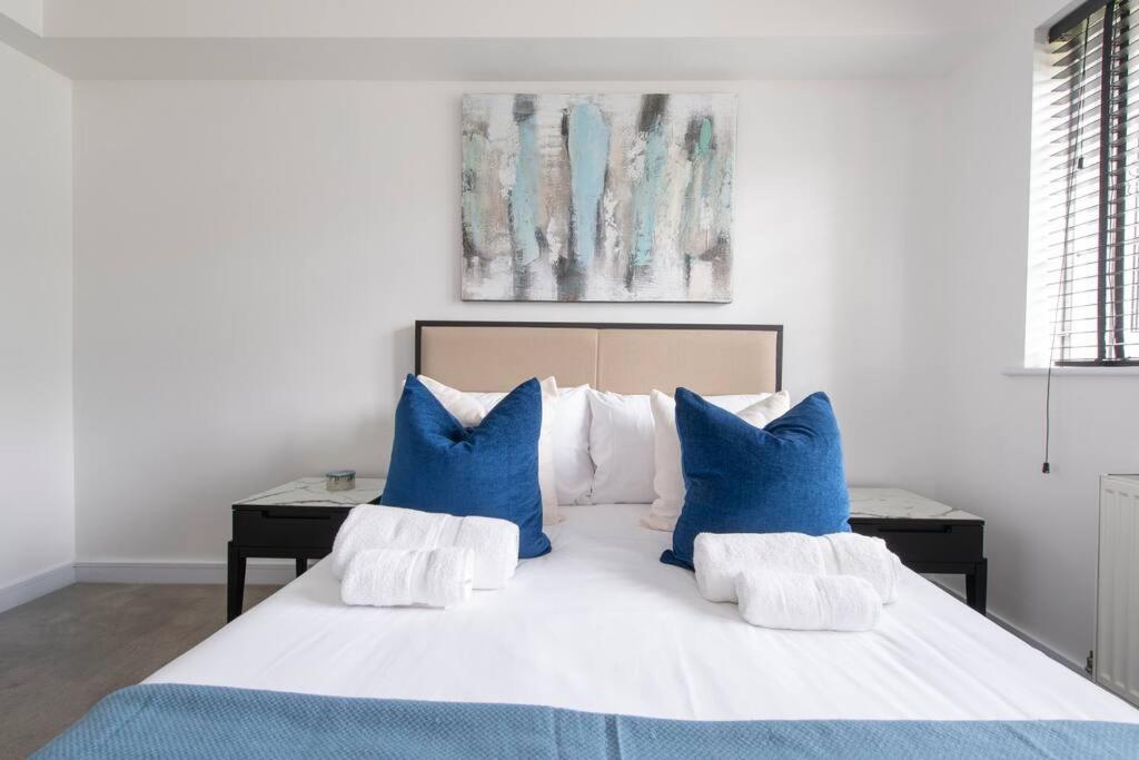 2 Bedroom Modern Urban Sanctuary 1Cc - Cherrydeal لندن المظهر الخارجي الصورة